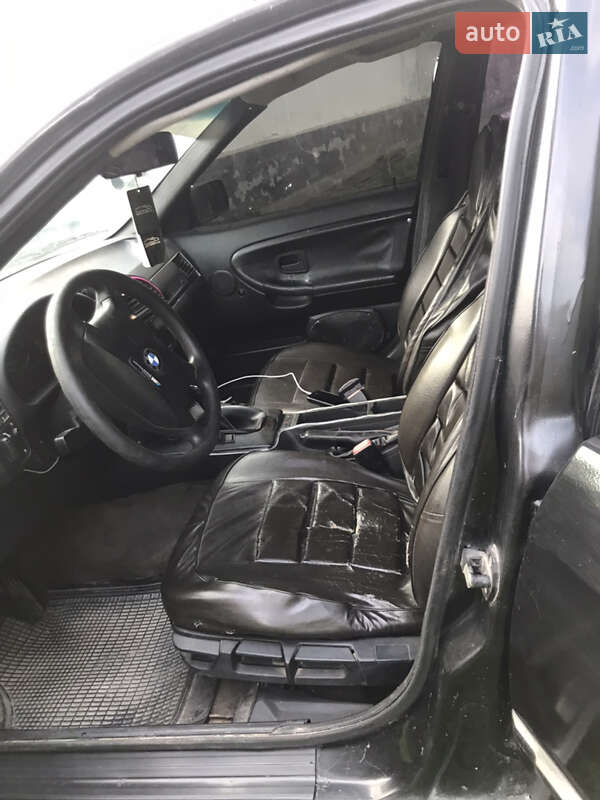 Седан BMW 3 Series 1993 в Рогатине фото 10 Седан BMW 3 Series 1993 в Рогатине