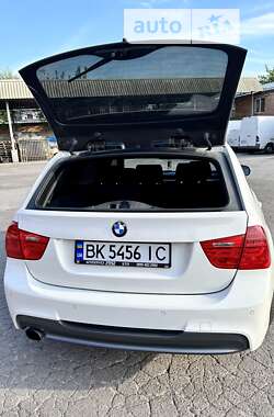 Универсал BMW 3 Series 2010 в Ровно