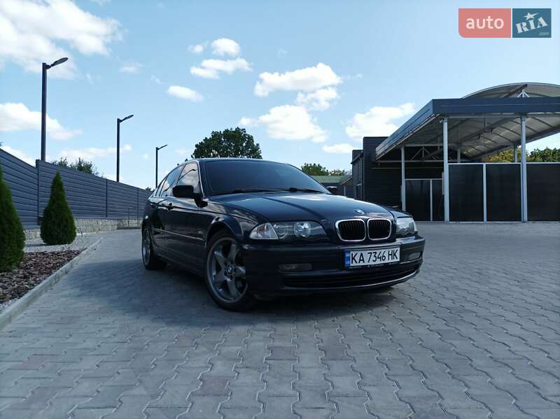 Седан BMW 3 Series 1999 в Маньковке