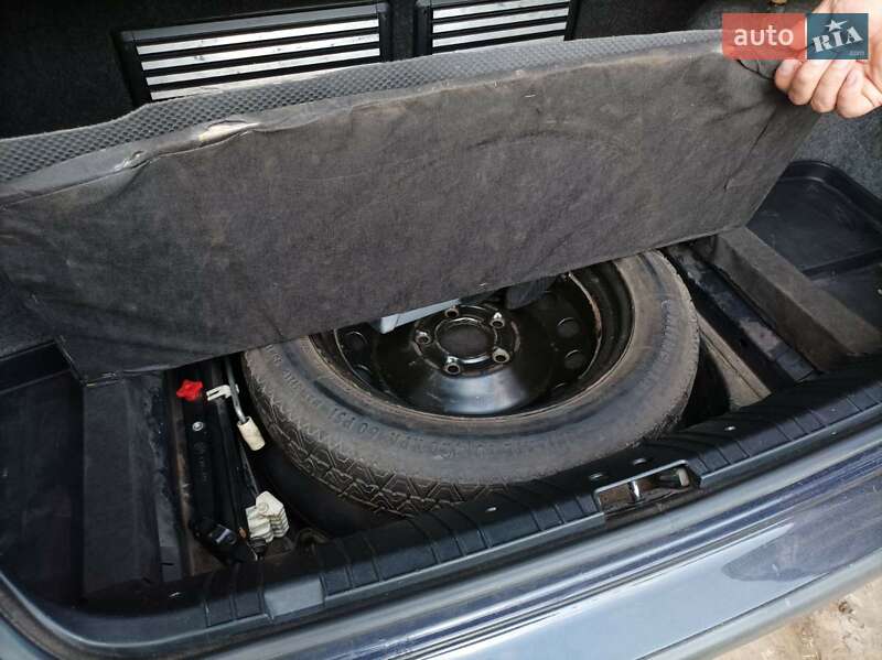 Седан BMW 3 Series 1999 в Маньковке