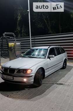 Универсал BMW 3 Series 2004 в Ратным