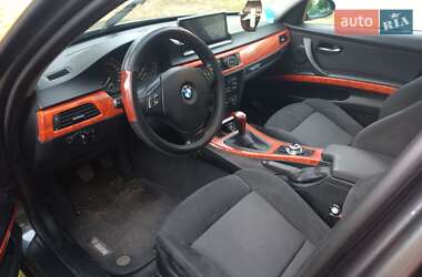 Седан BMW 3 Series 2006 в Шполі