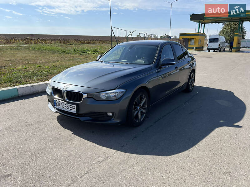 Седан BMW 3 Series 2013 в Белой Церкви