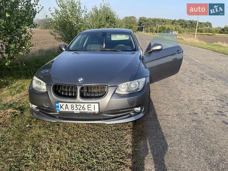 Купе BMW 3 Series 2011 в Згуровке