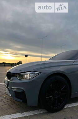 Седан BMW 3 Series 2012 в 
