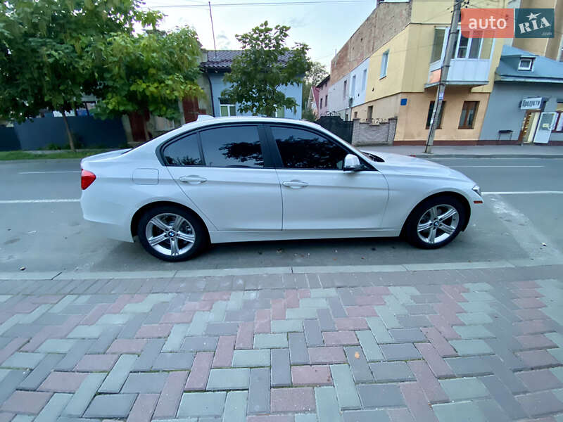 Седан BMW 3 Series 2013 в Ивано-Франковске