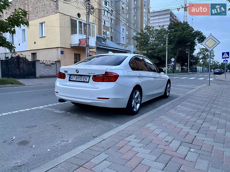 Седан BMW 3 Series 2013 в Ивано-Франковске