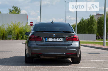 Седан BMW 3 Series 2016 в Кременчуці