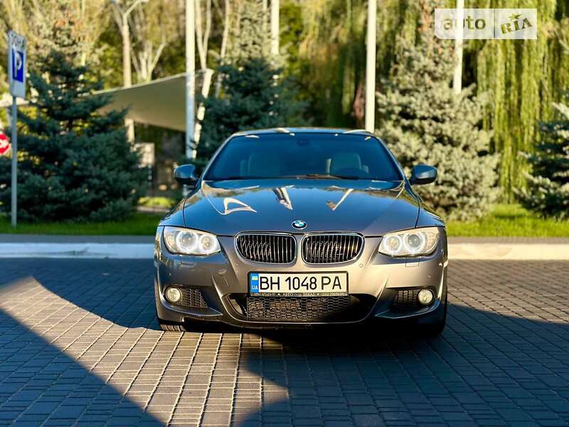 Кабриолет BMW 3 Series 2012 в Белгороде-Днестровском
