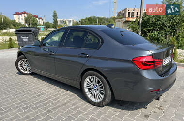 Седан BMW 3 Series 2018 в 