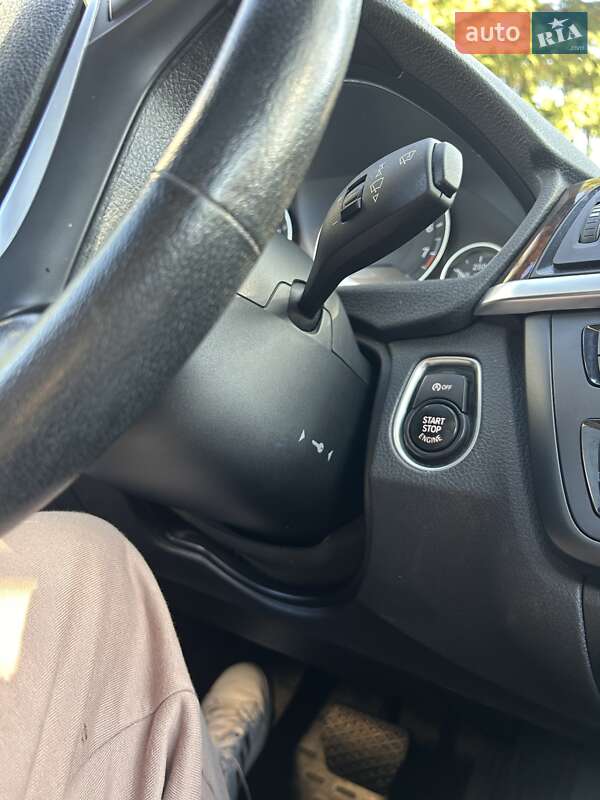 Седан BMW 3 Series 2014 в Млинове фото 6 Седан BMW 3 Series 2014 в Млинове
