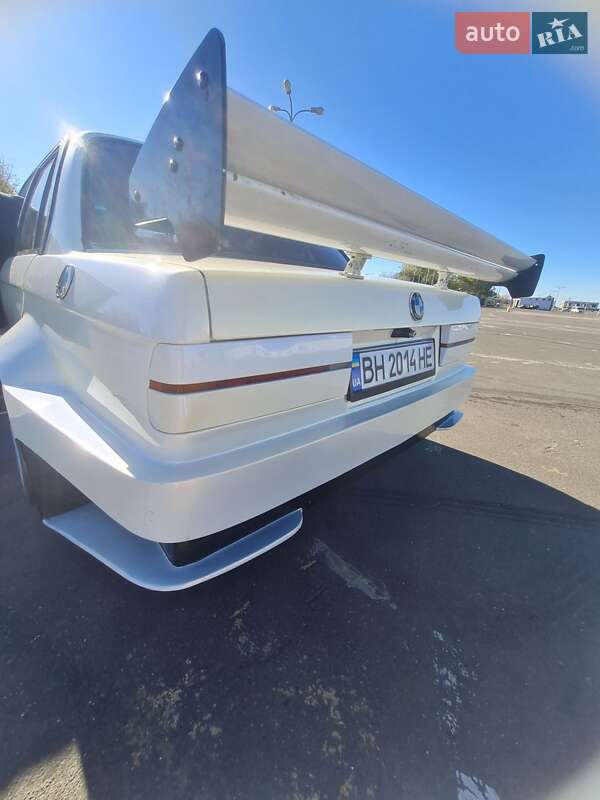 Седан BMW 3 Series 1986 в Одессе