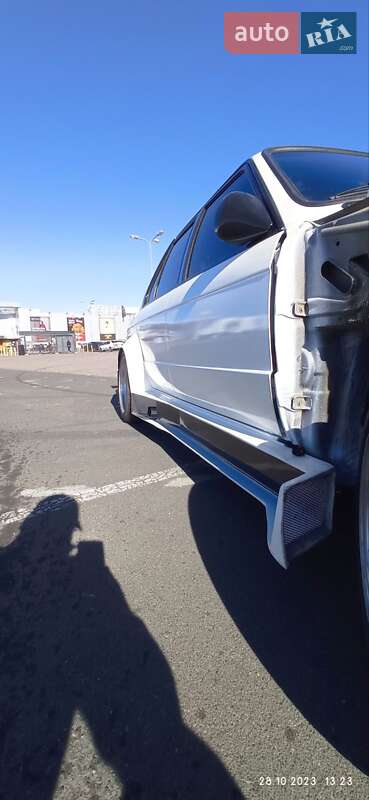 Седан BMW 3 Series 1986 в Одессе