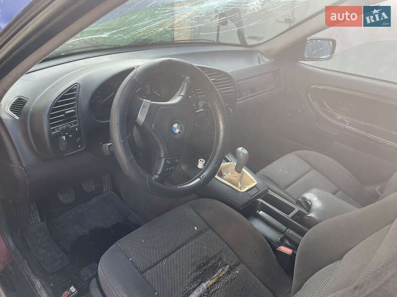 Универсал BMW 3 Series 1993 в Измаиле