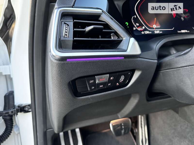 Седан BMW 3 Series 2022 в Киеве