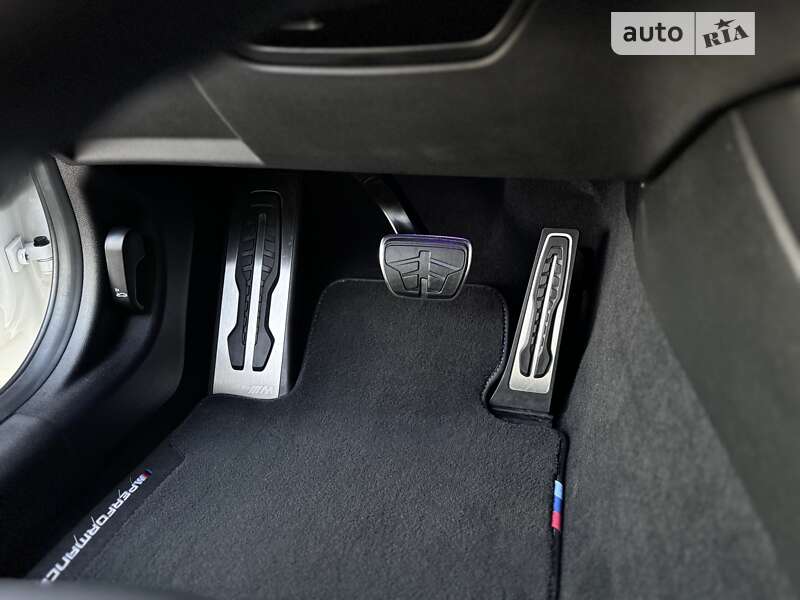 Седан BMW 3 Series 2022 в Киеве