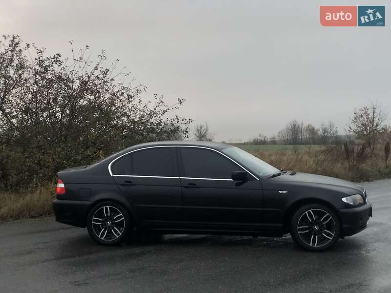 Седан BMW 3 Series 2004 в Гнивани