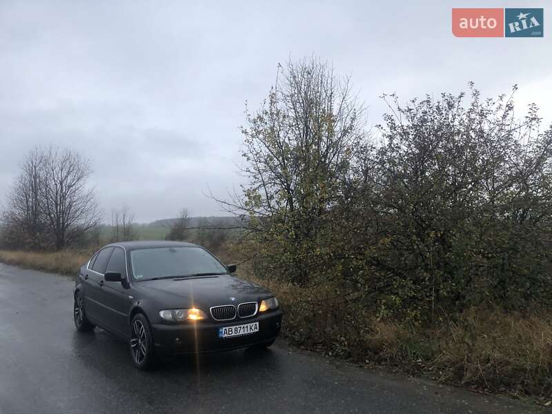 Седан BMW 3 Series 2004 в Гнивани