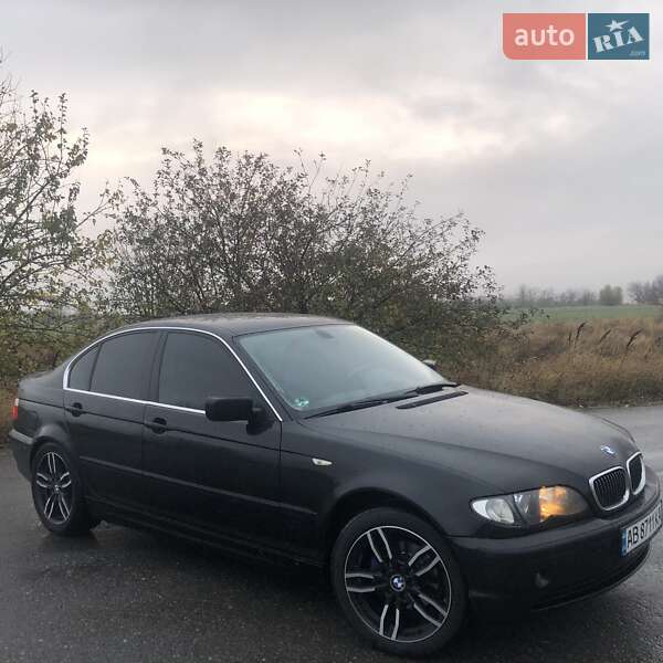 Седан BMW 3 Series 2004 в Гнивани
