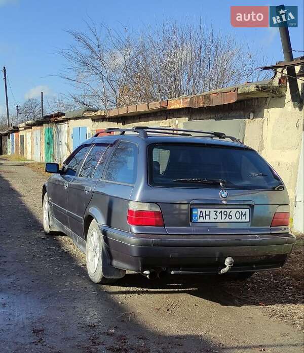 Универсал BMW 3 Series 1999 в Покровске