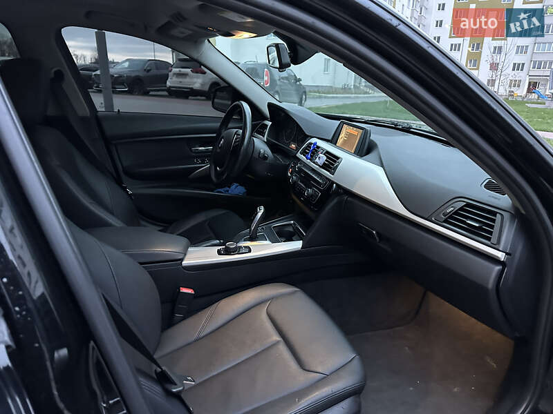 Седан BMW 3 Series 2015 в Виннице