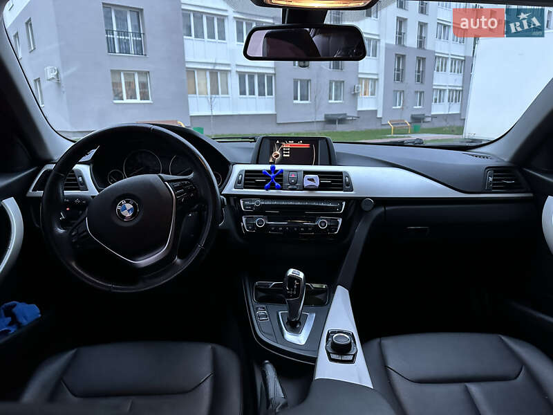 Седан BMW 3 Series 2015 в Виннице