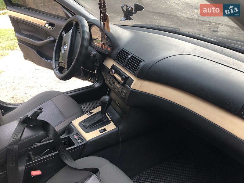 Универсал BMW 3 Series 2003 в Бориславе