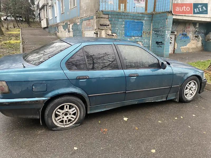 BMW 3 Series 1994 VIN WBACG21000AG41596 фото оголошення 21 з 56