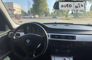 Универсал BMW 3 Series 2009 в Коростене