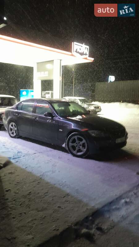 Седан BMW 3 Series 2005 в Лохвице