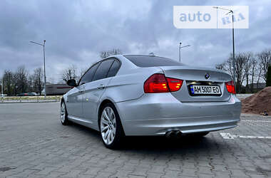 Седан BMW 3 Series 2009 в Житомирі