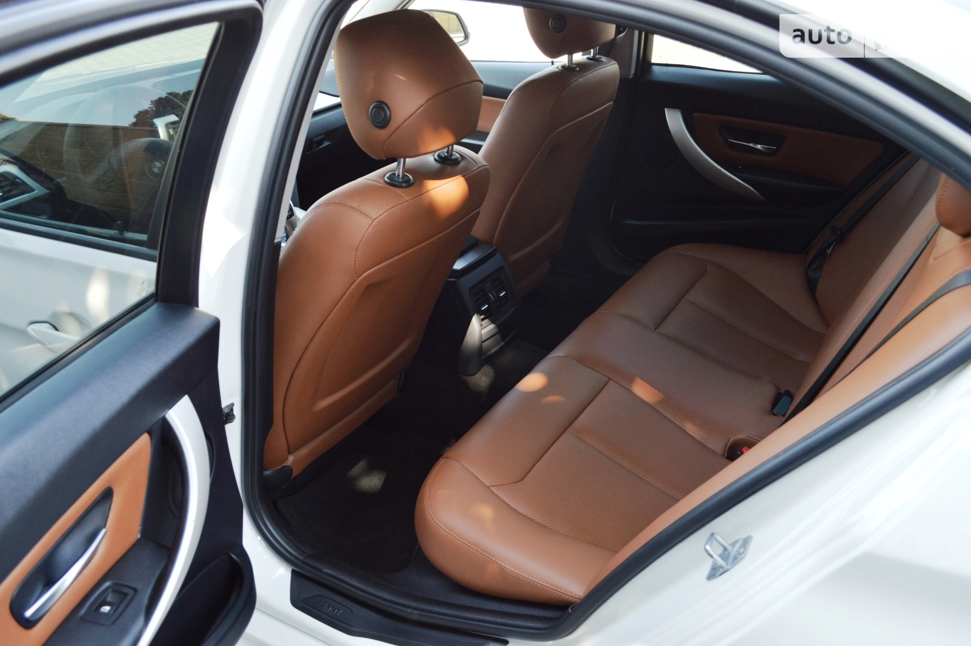 2012 BMW 3er - мініатюра 38
