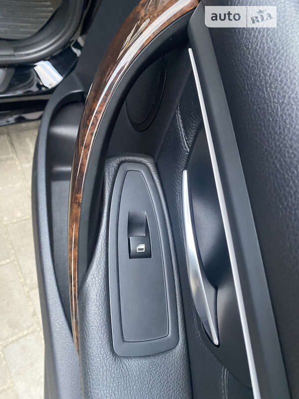 Седан BMW 3 Series 2013 в Каменском