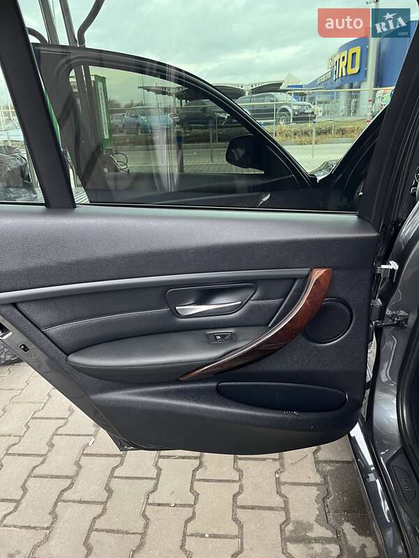 Седан BMW 3 Series 2013 в Одессе