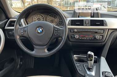 Седан BMW 3 Series 2015 в Николаеве