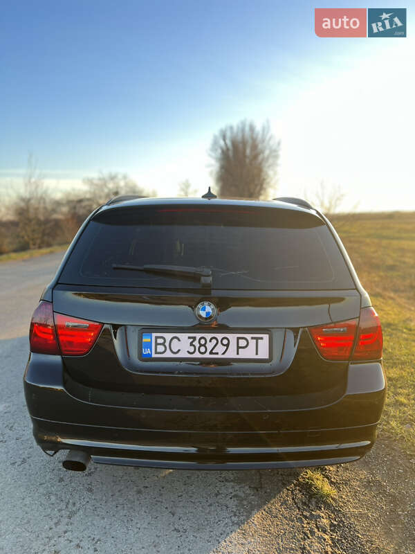 Универсал BMW 3 Series 2012 в Николаеве