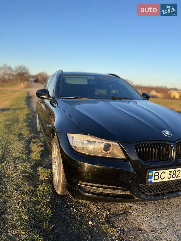 Универсал BMW 3 Series 2012 в Николаеве