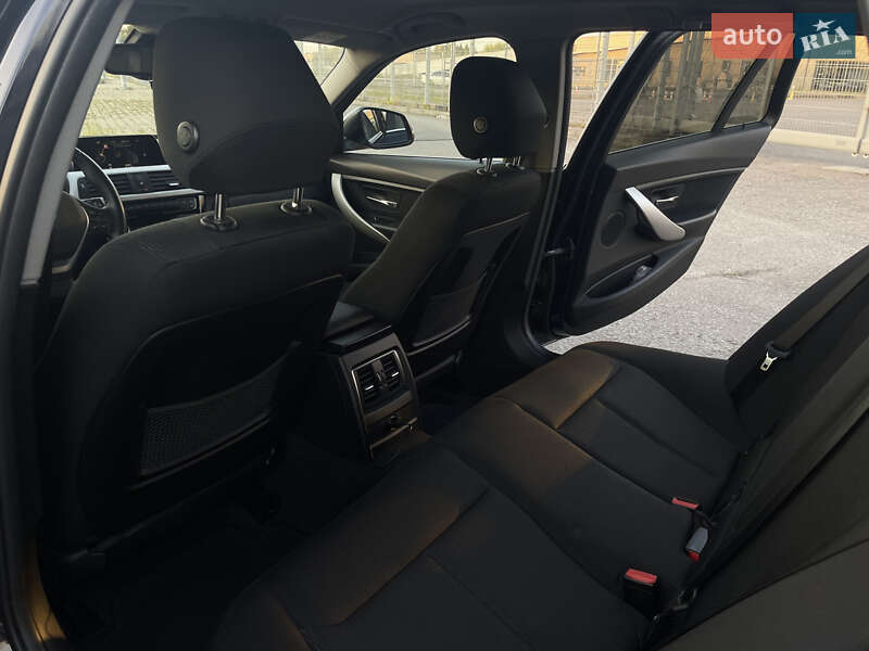 Універсал BMW 3 Series 2017 в Львові