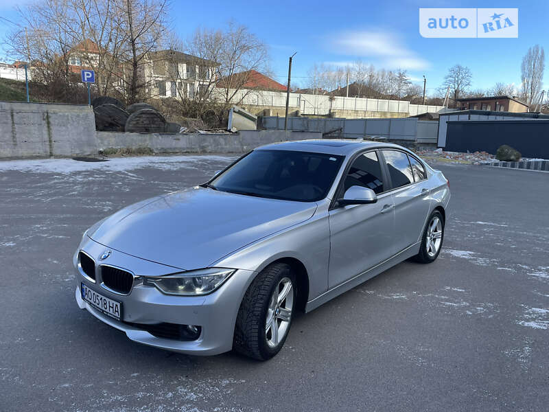 Седан BMW 3 Series 2014 в Ужгороді