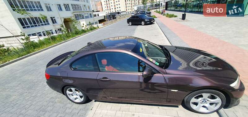 Купе BMW 3 Series 2011 в Хмельницком