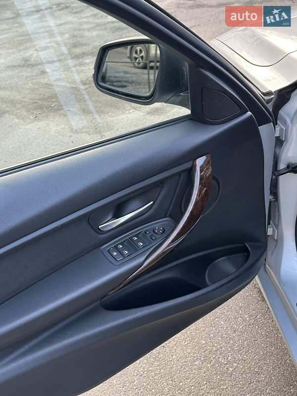 Седан BMW 3 Series 2014 в Києві фото 47 Седан BMW 3 Series 2014 в Києві