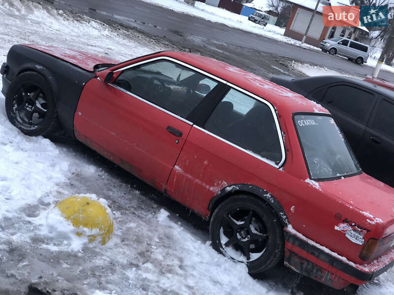 Купе BMW 3 Series 1986 в Василькове