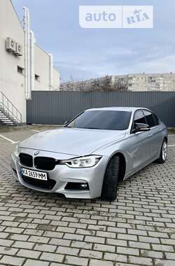 Седан BMW 3 Series 2015 в Киеве