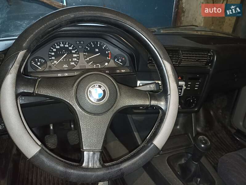 Седан BMW 3 Series 1990 в Одессе фото 6 Седан BMW 3 Series 1990 в Одессе