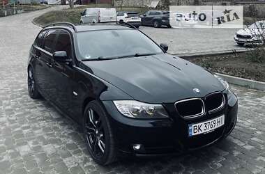 Универсал BMW 3 Series 2008 в Остроге