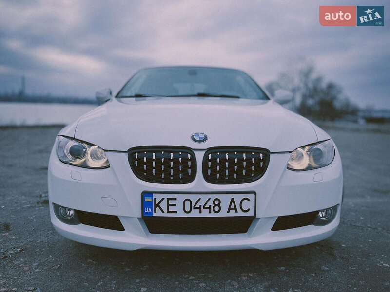 Кабріолет BMW 3 Series 2010 в Дніпрі