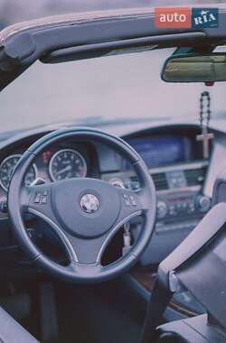 Кабріолет BMW 3 Series 2010 в Дніпрі