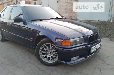 Седан BMW 3 Series 1996 в Запорожье