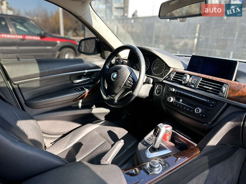 Седан BMW 3 Series 2013 в Киеве