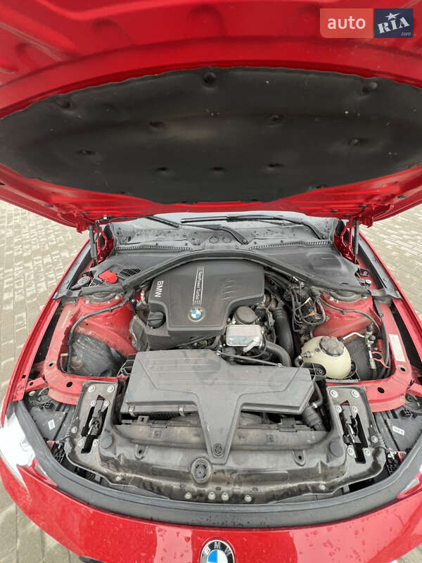 Седан BMW 3 Series 2012 в Сумах